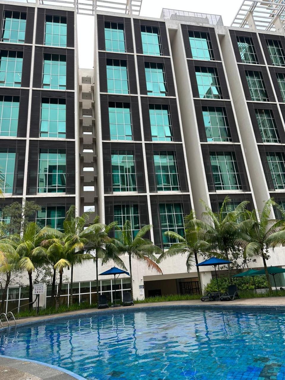 Camellia Guesthome سيبرجايا المظهر الخارجي الصورة